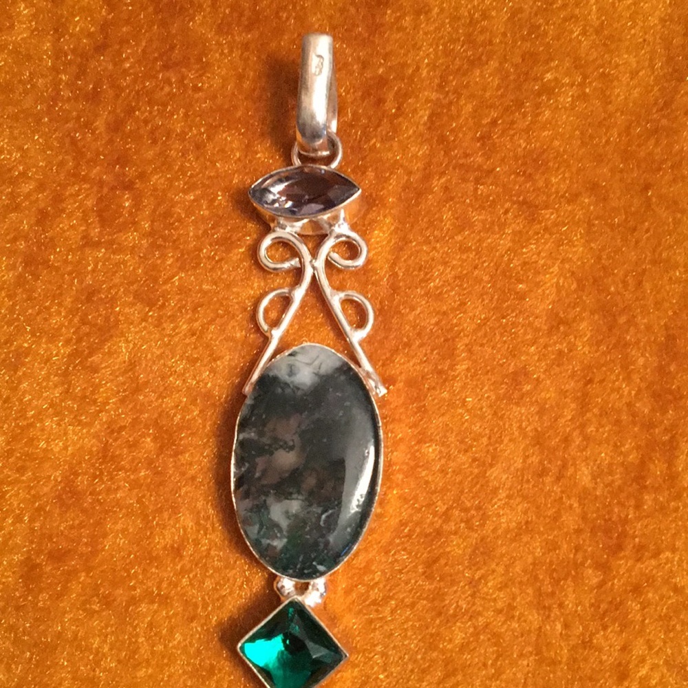 Pendant